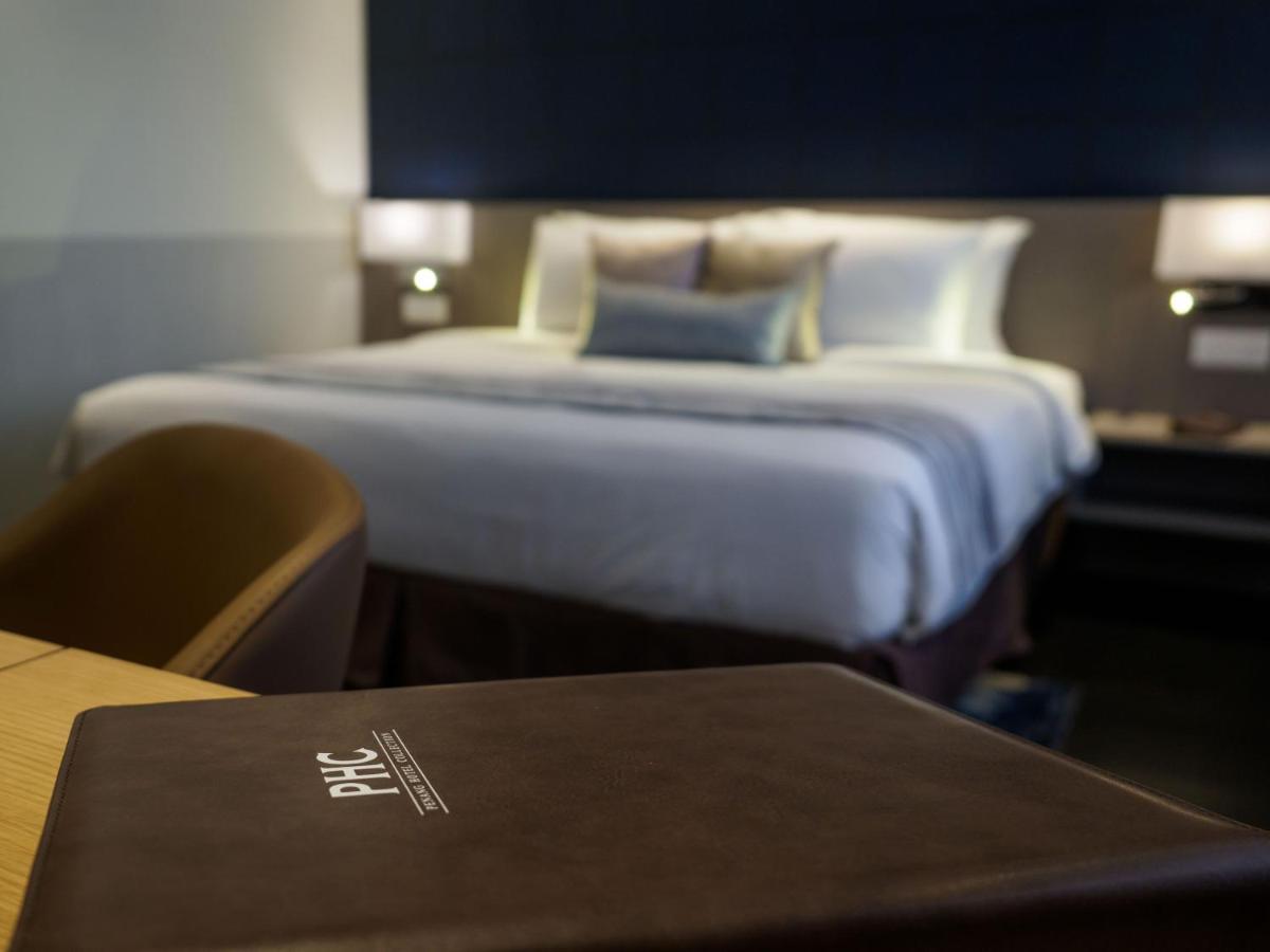 Ropewalk Piazza Hotel Managed By The Ascott Limited George Town Buitenkant foto